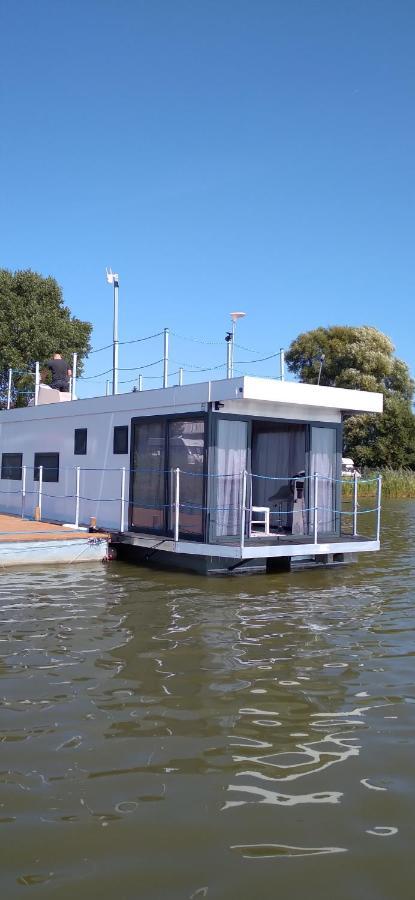 Houseboat Arka 1 - Domki Na Wodzie, Rower Wodny, Wifi, Parking Mielno  Exteriér fotografie