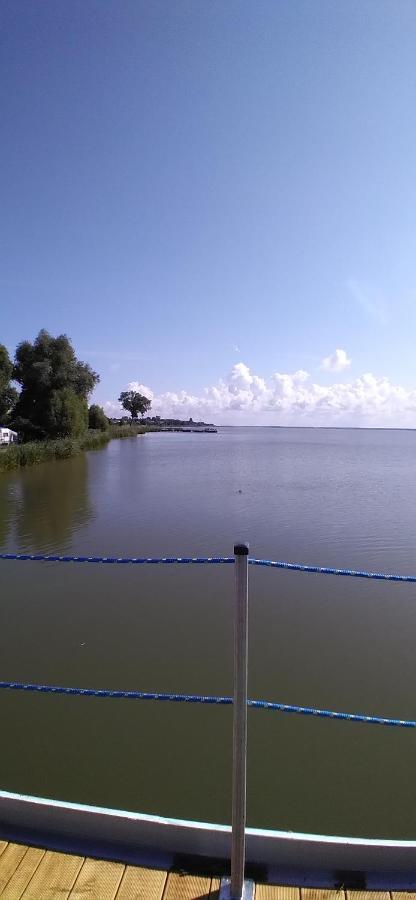 Houseboat Arka 1 - Domki Na Wodzie, Rower Wodny, Wifi, Parking Mielno  Exteriér fotografie