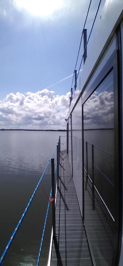 Houseboat Arka 1 - Domki Na Wodzie, Rower Wodny, Wifi, Parking Mielno  Exteriér fotografie