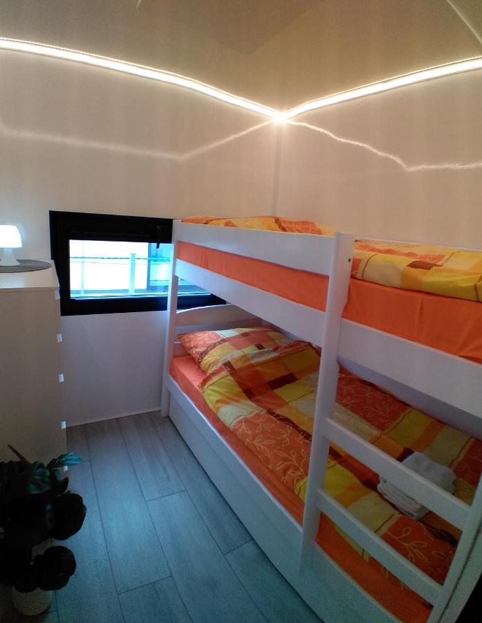 Houseboat Arka 1 - Domki Na Wodzie, Rower Wodny, Wifi, Parking Mielno  Exteriér fotografie