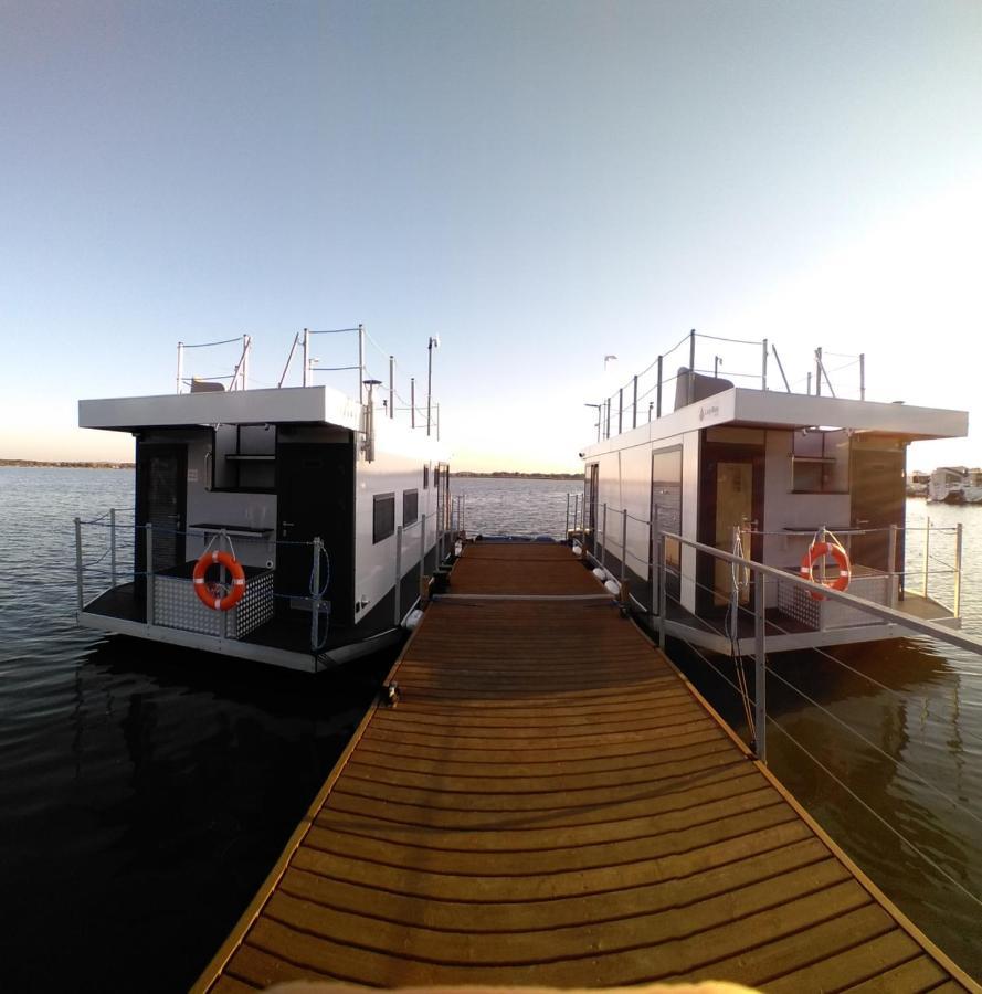 Houseboat Arka 1 - Domki Na Wodzie, Rower Wodny, Wifi, Parking Mielno  Exteriér fotografie