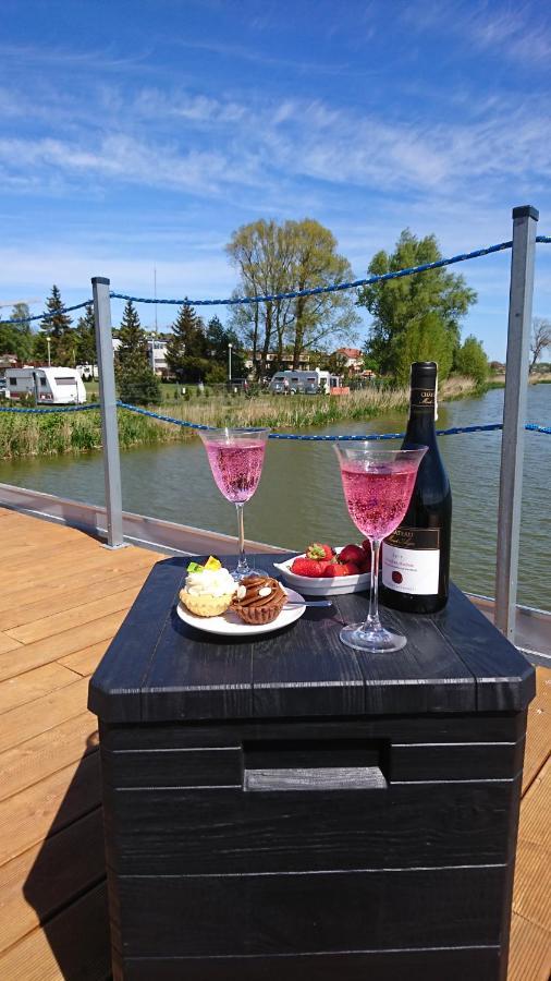 Houseboat Arka 1 - Domki Na Wodzie, Rower Wodny, Wifi, Parking Mielno  Exteriér fotografie