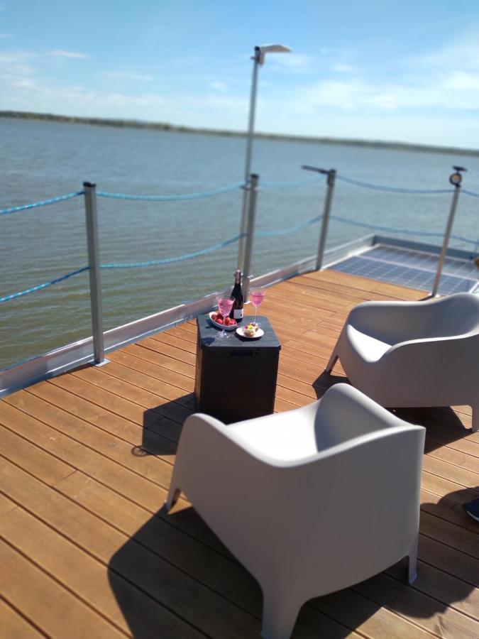 Houseboat Arka 1 - Domki Na Wodzie, Rower Wodny, Wifi, Parking Mielno  Exteriér fotografie